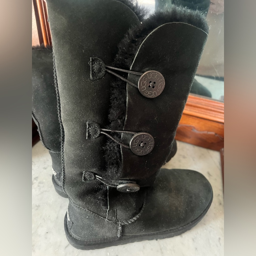 UGG Australia Triple Bailey Button